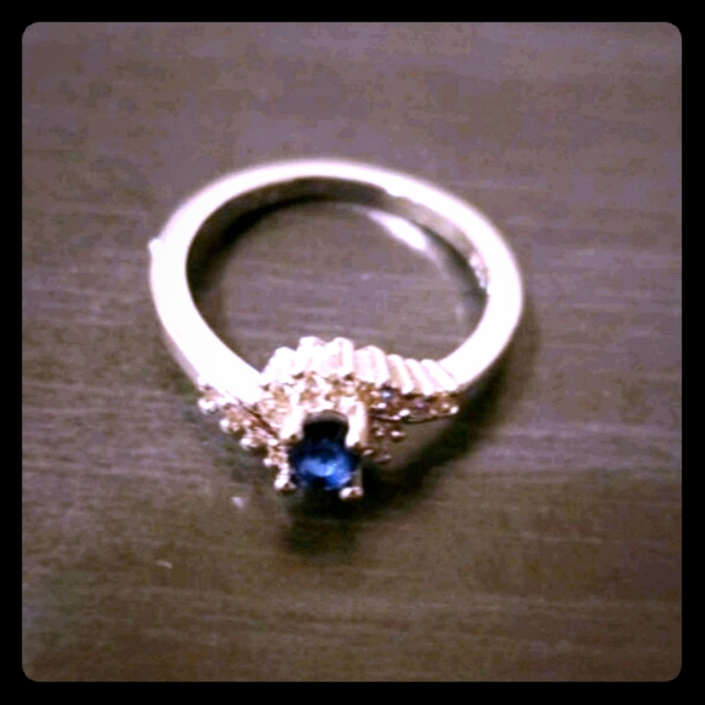 Sapphire ring